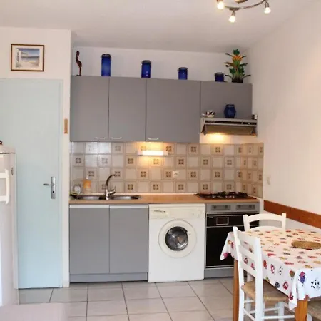 Avec Terrasse, 6 Couchages, A 2 Pas De La - - Fr-1-229-777 Apartment *