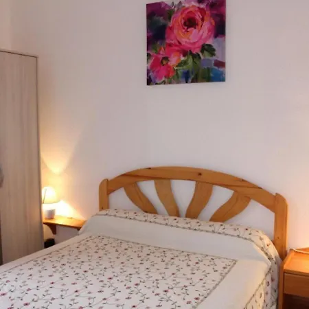 Avec Terrasse, 6 Couchages, A 2 Pas De La - - Fr-1-229-777 Gruissan